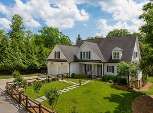 114 Lyerly St, Lookout Mountain, TN 37350