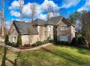 708 Cooks Cove Rdg, Lake Wylie, SC 29710
