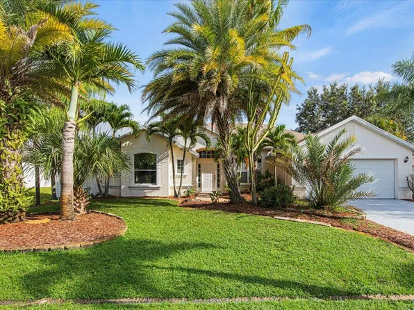 427 SW Fields Avenue, Port St Lucie, FL 34953