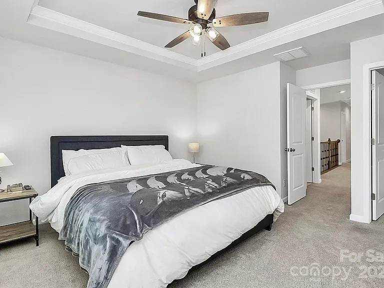 16042 Red Buckeye Ln — Photo 24