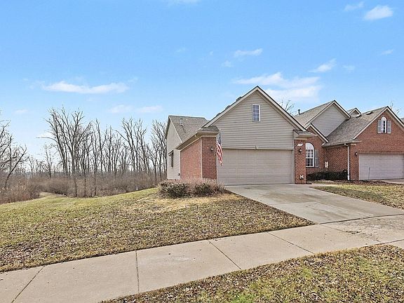 2nd image of 2738 Ambassador Dr