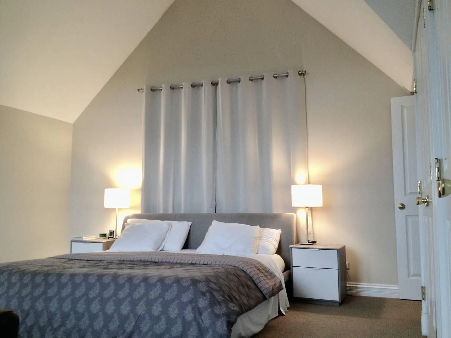 3255 N Racine Avenue — Photo 4