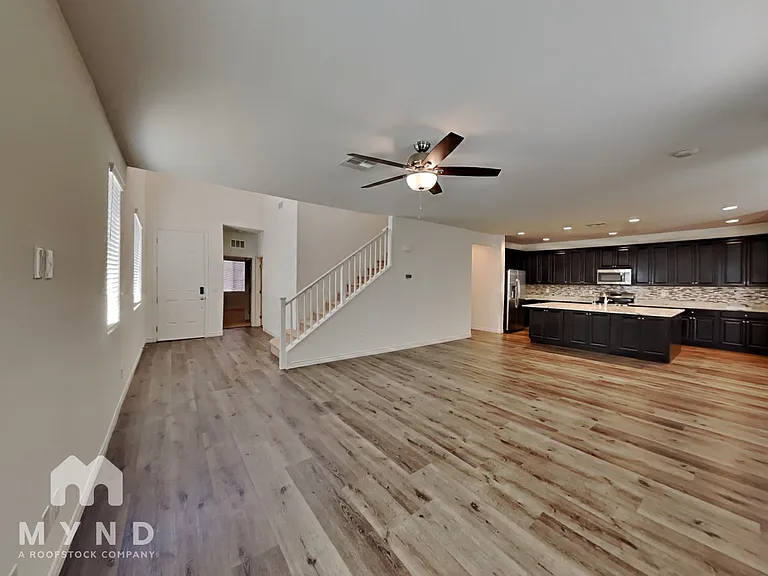 7825 Flintshire Ct — Photo 3