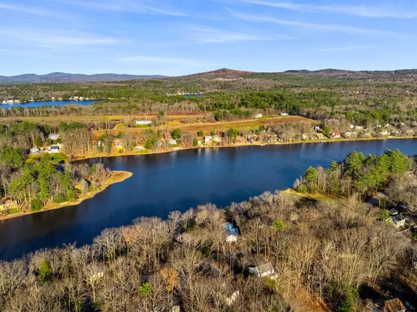 50 Newport Drive, Barnstead, NH 03225