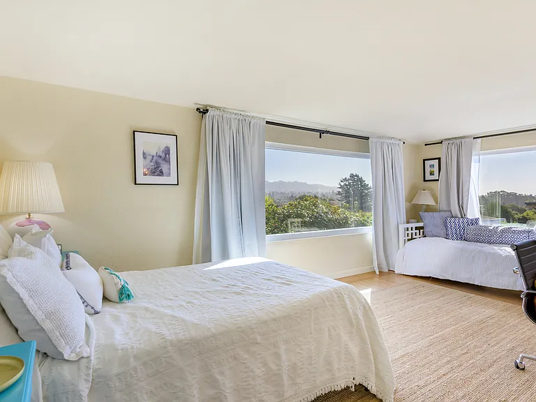 801 Cerrito St — Photo 8