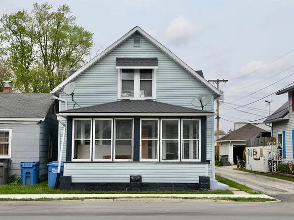 107 W Wayne St, South Whitley, IN 46787