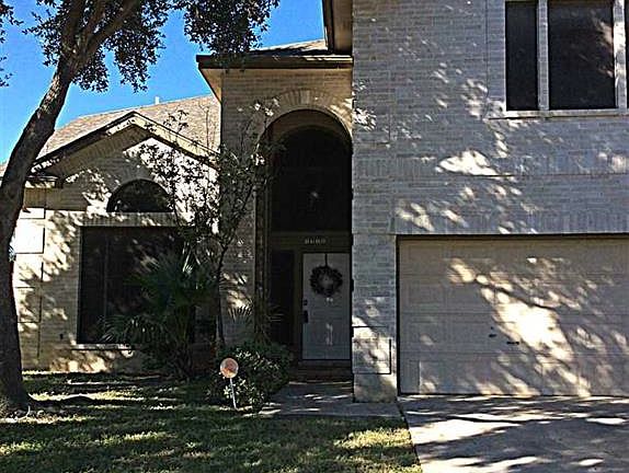 2nd image of 1716 Woodland Dr
