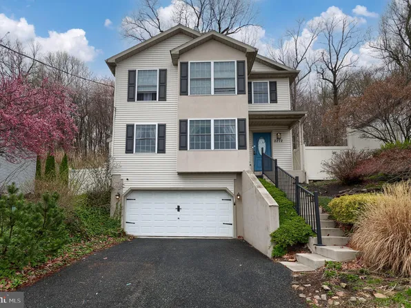 2272 Ochre St, Reading, PA 19606