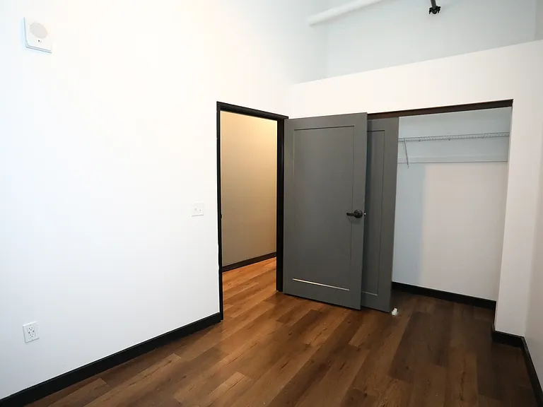 Briggs Houze — Photo 9
