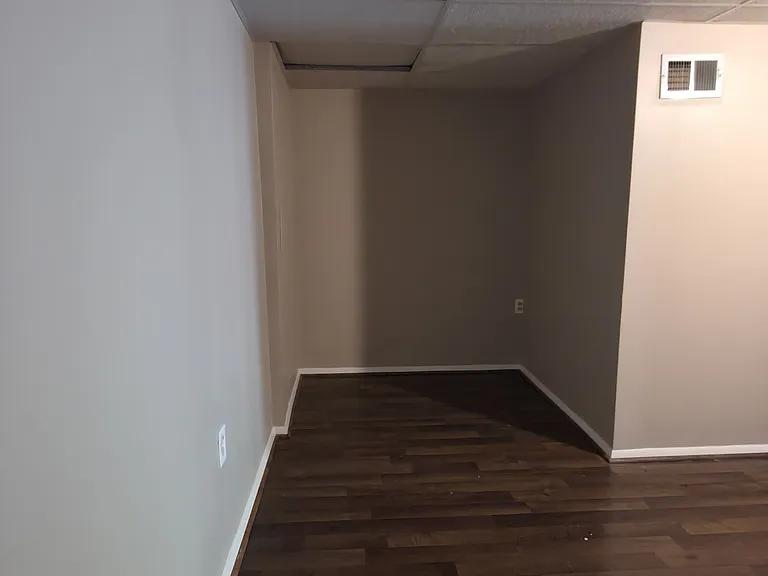 24 Lerner Ct #32H — Photo 19