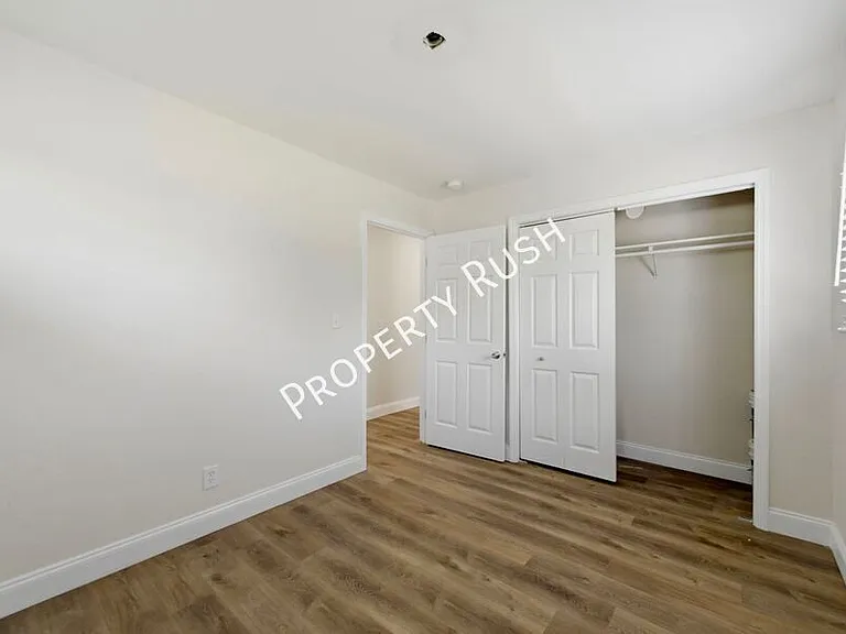 6107 Vance Cir — Photo 17