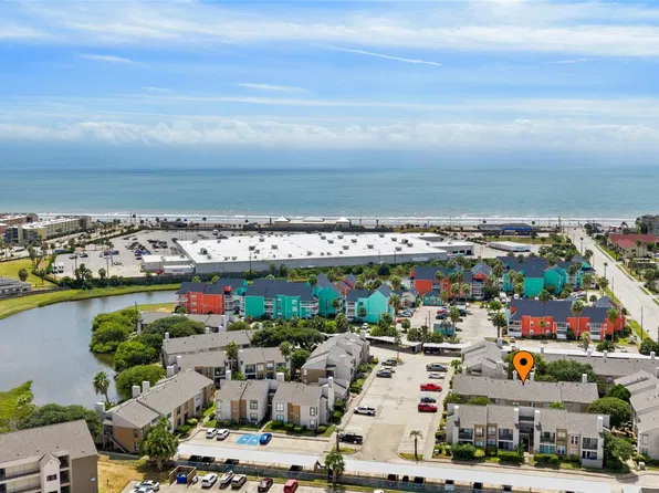 3220 69th St APT D6, Galveston, TX 77551