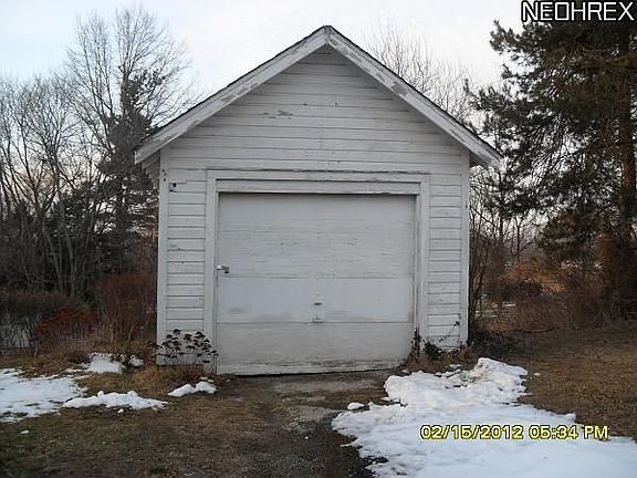 5th image of 9441 Jackson St