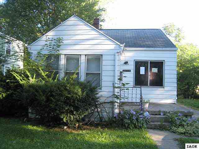 1st image of 2209 N Wisconsin Ave