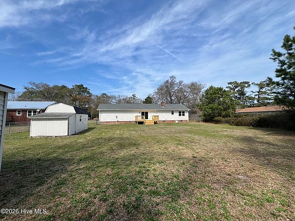 5th image of 410 Loma Linda Drive