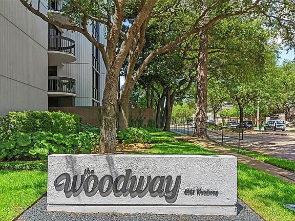 3rd image of 5001 Woodway Dr Unit 1206