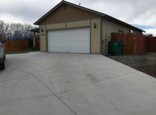 5620 Mickshelly Cir, Klamath Falls, OR 97603