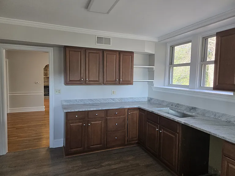 120 W Street Rd — Photo 6