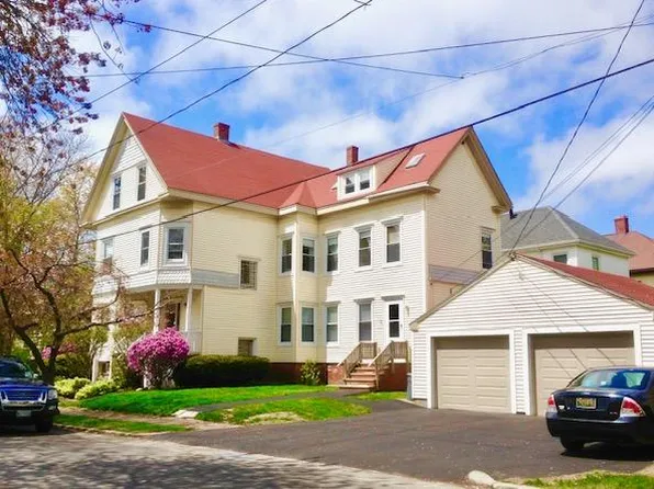 113 Fessenden St #1, Portland, ME 04103