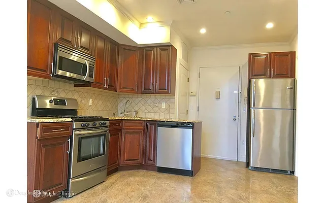 Rented by Douglas Elliman | media 20