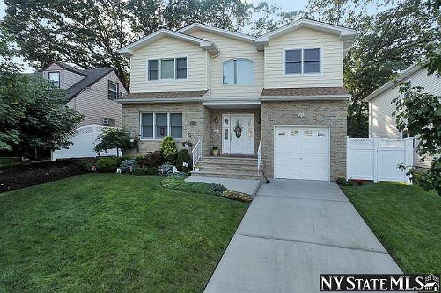 1st image of 164 Doris Ave