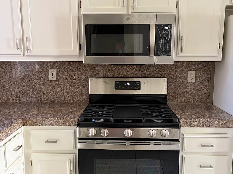 3638 Jasmine Cir — Photo 1