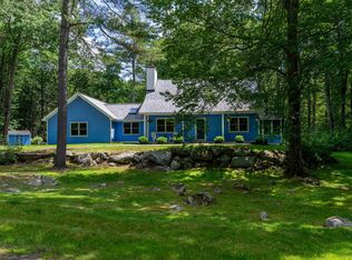 2 Meader Ln, Durham, NH 03824