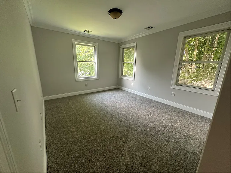 35 Mary St #2 — Photo 11