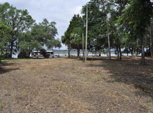 39 Golden Dock Rd, Saint Helena Island, SC 29920