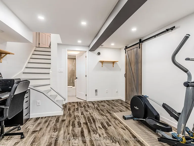 3206 Apricot St — Photo 40