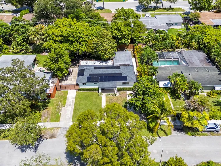 9841 Dominican Dr — Photo 38