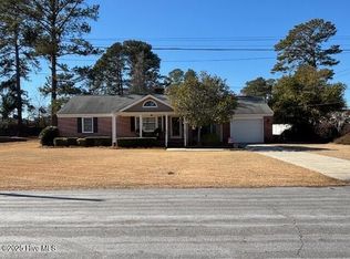 501 Blaney St, Clinton, NC 28328
