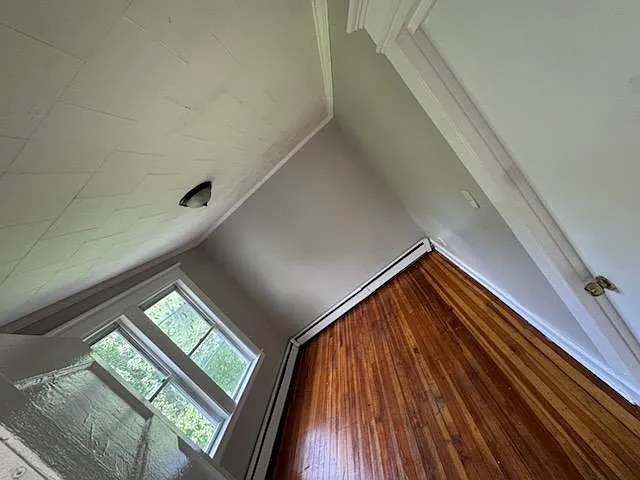 3 bed, 1200 sqft, $1,650 — Photo 3
