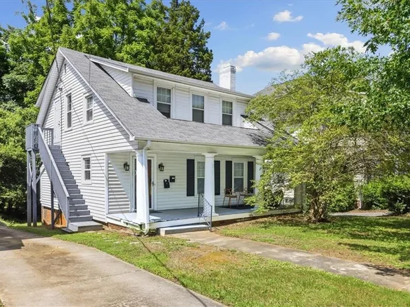 2021 Elizabeth Ave, Winston Salem, NC 27103