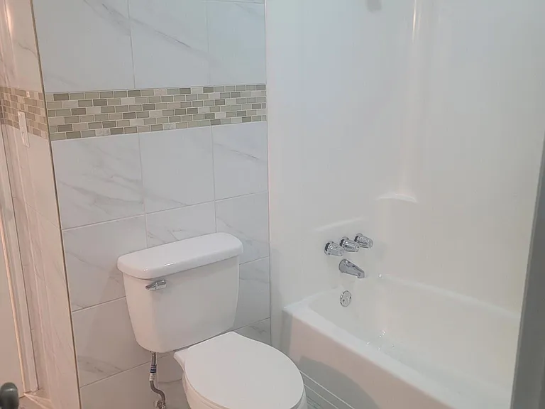 920 Lakewood Ln #920 — Photo 17
