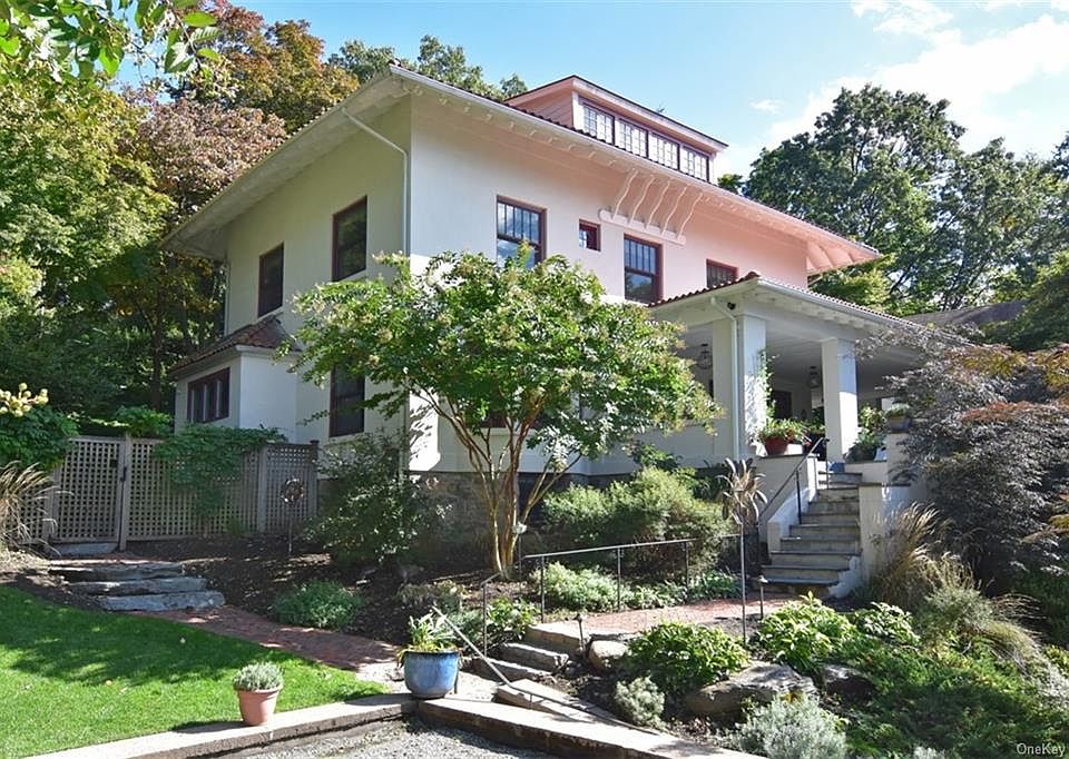 1st image of 80 Bellair Dr