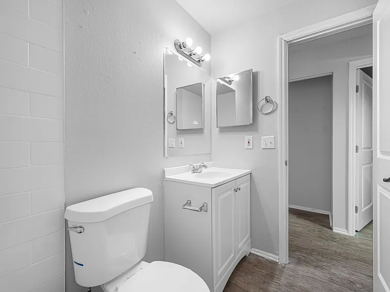 Park Villas — Photo 9