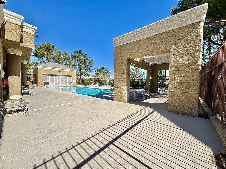 8070 W Russell Rd #2121 — Photo 21