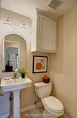 4210 Ludlow Ln — Photo 11