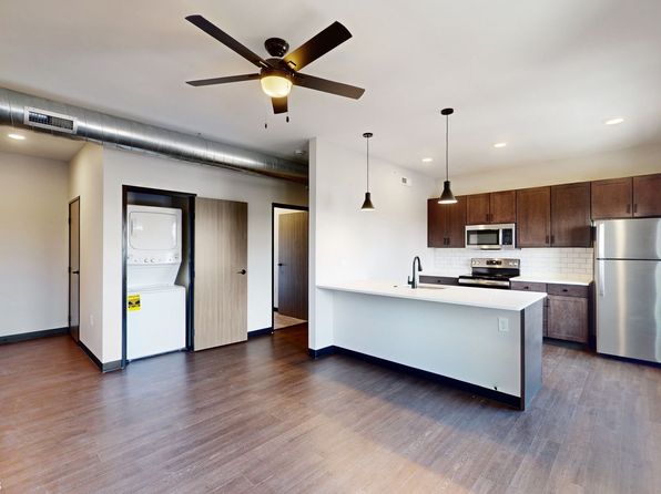 151 1st Ave SW #403