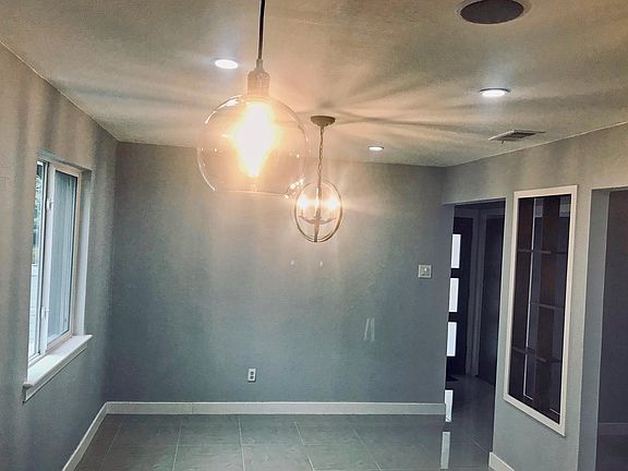 4th image of 8346 Lullwater Dr