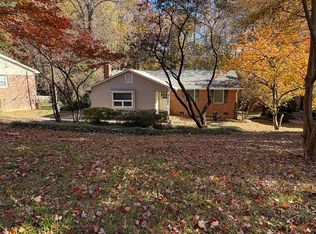 5204 Bayberry Ln, Greensboro, NC 27455