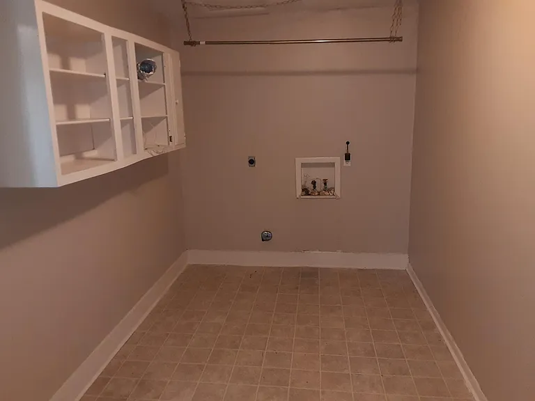 204 S Rosanah St — Photo 17