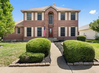 2726 Kingsbury Dr, Garland, TX 75040