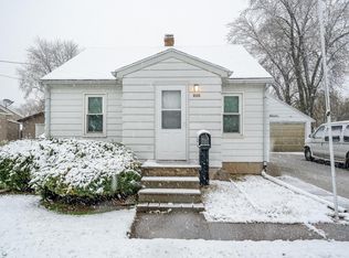 1902 N Charlotte St, Appleton, WI 54911