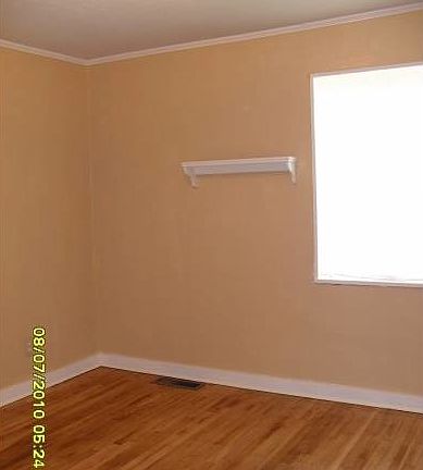 3rd image of 3417 Norwood Ave