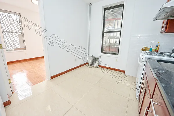 Rented by Genik Group Corp | media 4