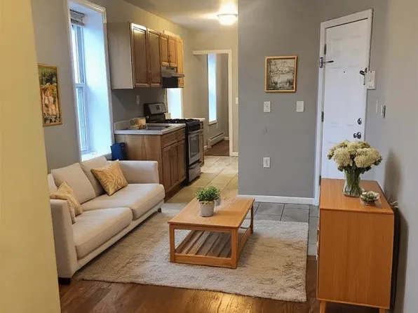 215 Summit Avenue image 1 of 8