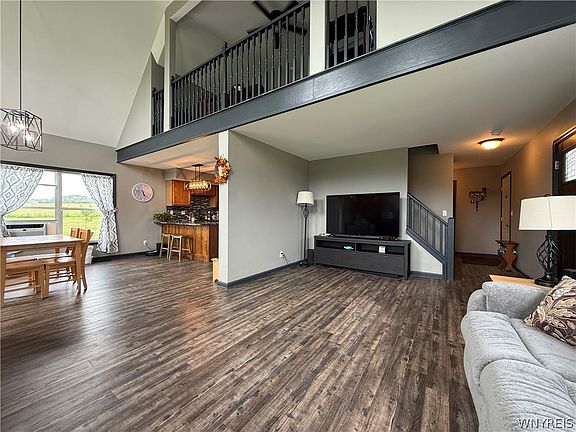 5th image of 1824 Edmunds Rd