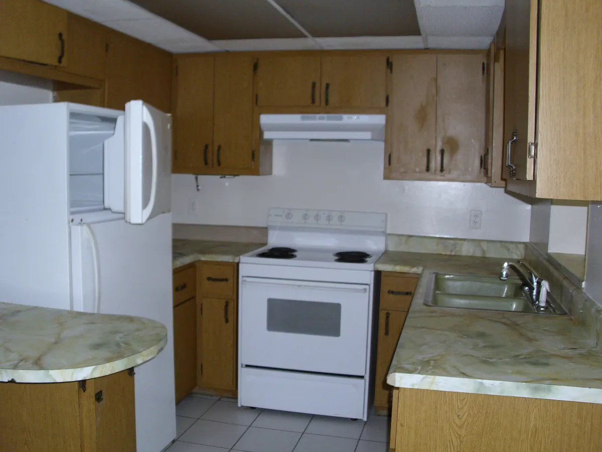 Building Photo - 607 Center Rd #A